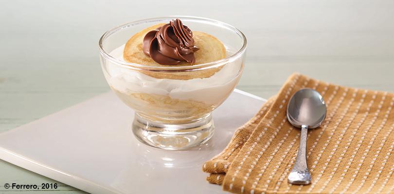 PARFAIT COM PANQUECA SEM GLÚTEN COM NUTELLA<sup>®</sup>