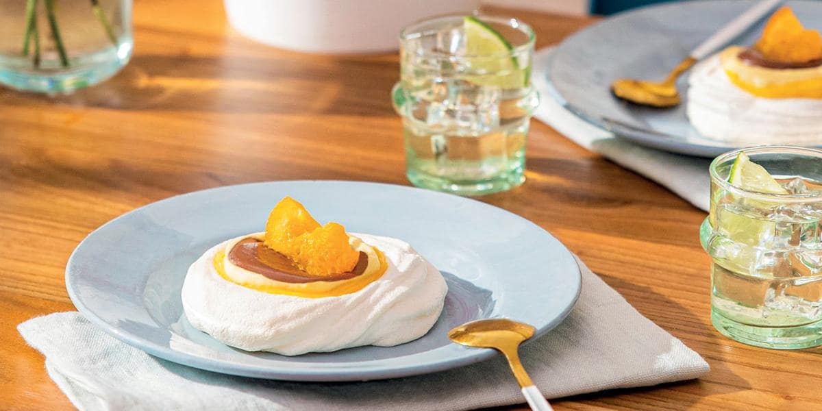 Pavlova à la clémentine et Nutella® | FerreroFoodService France Pavlova à la clémentine et Nutella® | FerreroFoodService France