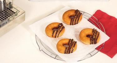 1080x1350_DONUTS_PIPPING-BAG