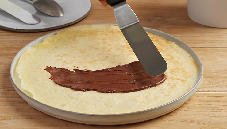 Rolled crepes with Nutella