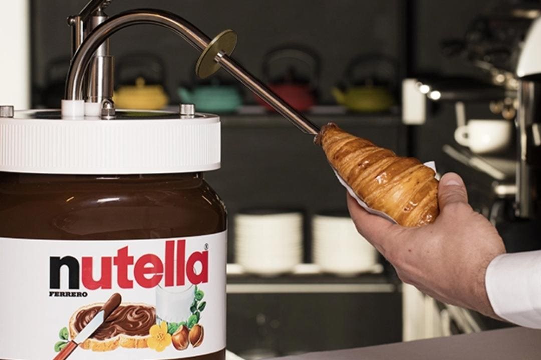 Nutella® heated pump dispenser Ferrero Food Service