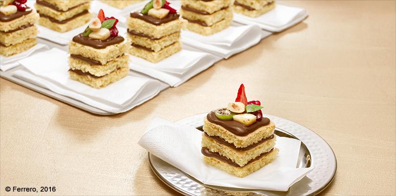 MINI TOWER CAKE WITH NUTELLA®