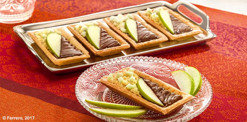 COUSCOUS AND APPLE TARTLETS WITH NUTELLA®