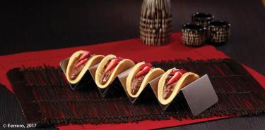 DORAYAKI (JAPANESE PANCAKE) WITH NUTELLA<sup>®</sup>