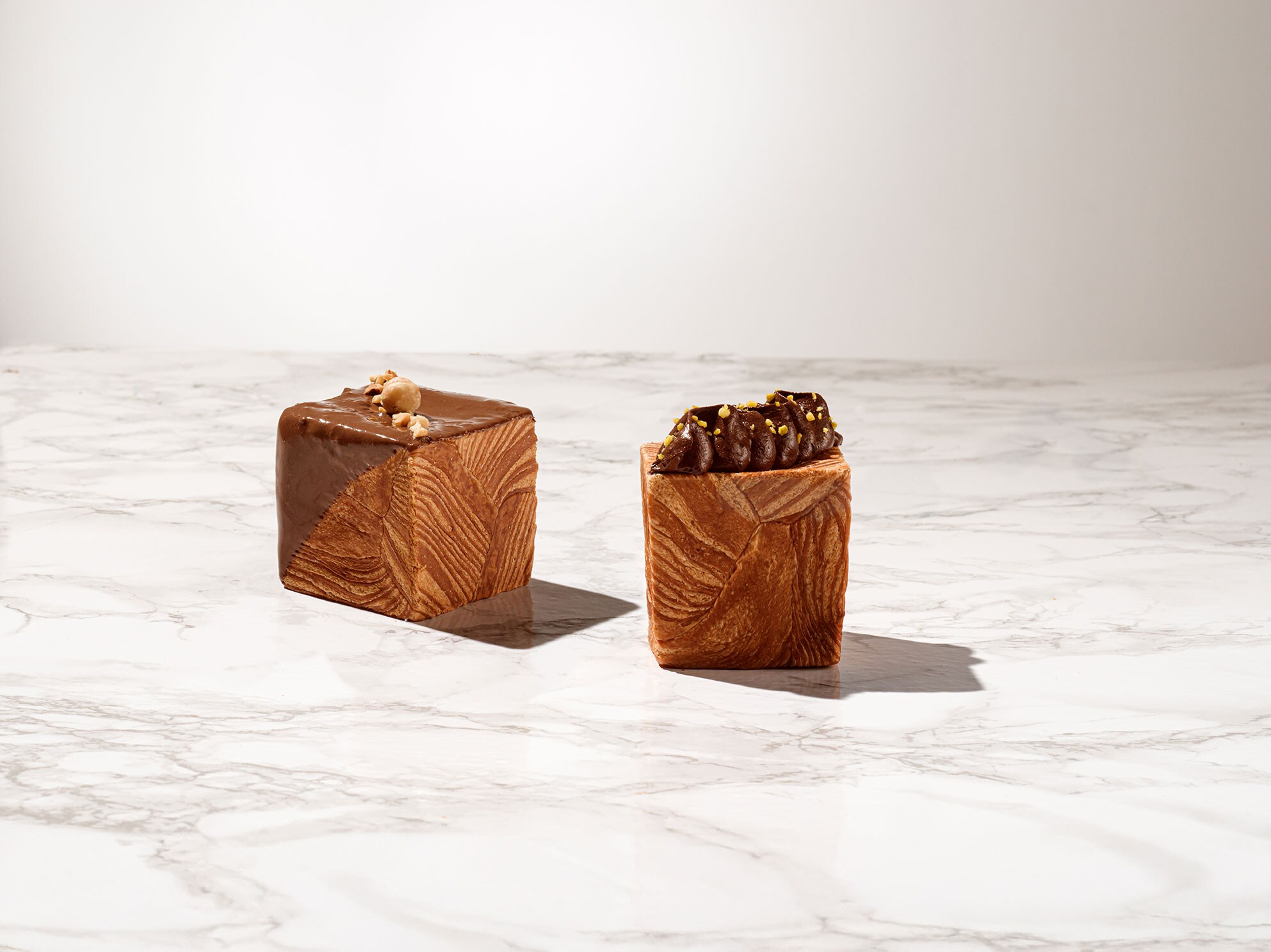 Croissant cubico con Nutella e nocciole
