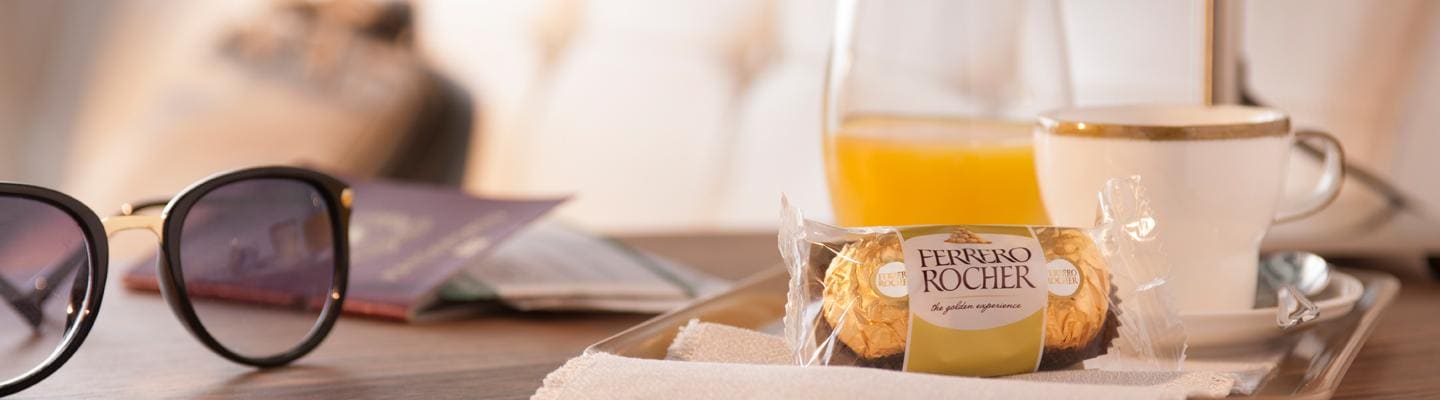 rocher_t2_in_hotel_desktop