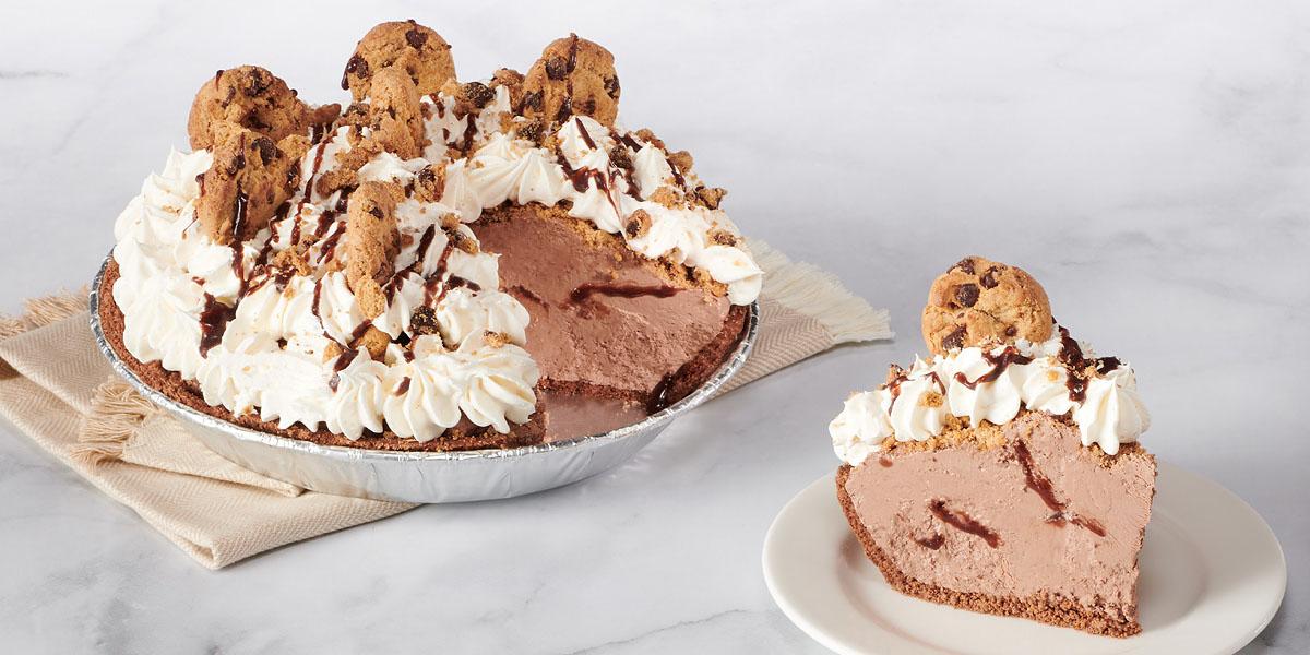 Famous Amos® Chocolate Chip Cookie Ice Cream Pie Famous Amos® Chocolate Chip Cookie Ice Cream Pie