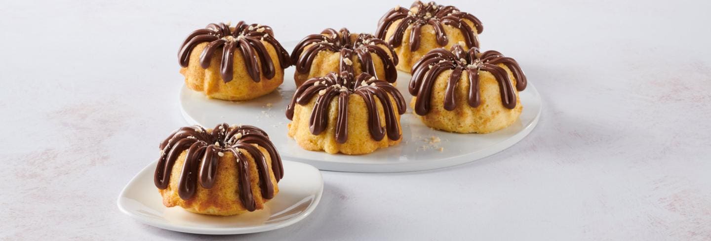 Vanilla Bundt Cake with Nutella® 